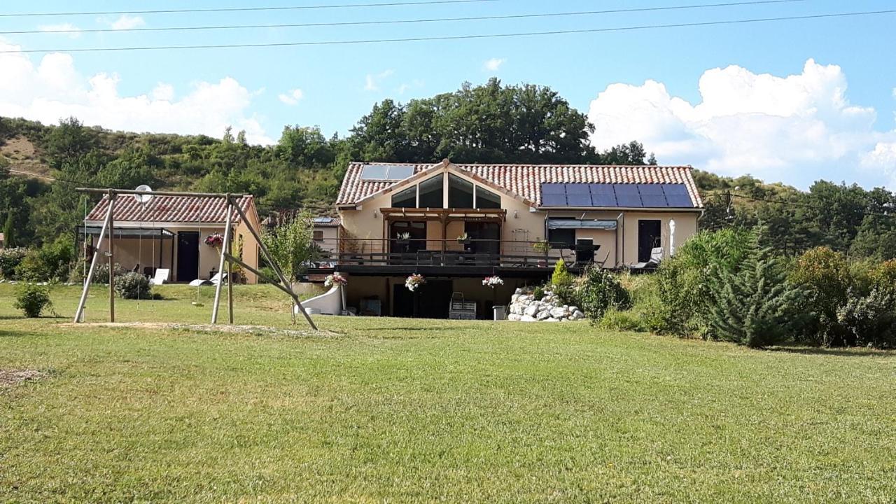 Le Petit Nid Douillet Bed & Breakfast Trescléoux Exterior foto